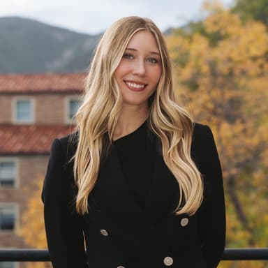 Charlotte Croy, photographer and founder of Waylily
